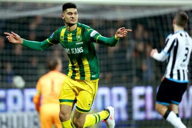 波士顿马拉松：肯尼亚选手包揽男女组冠军 双双实现卫冕