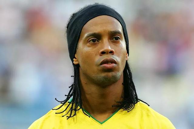 雄鹿终结3连败送黄蜂10连败 猛龙送火箭3连败